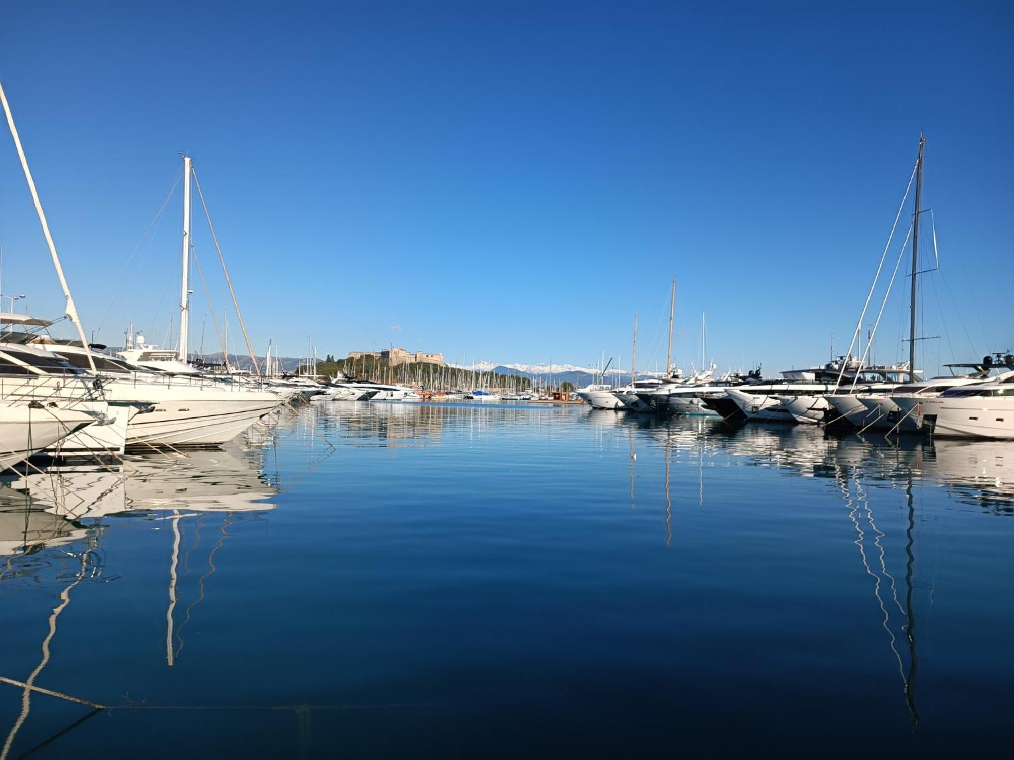 Ara 40m2 Classe Immense Terrasse 35 M2 Piscine Juan Parking Apartment Antibes