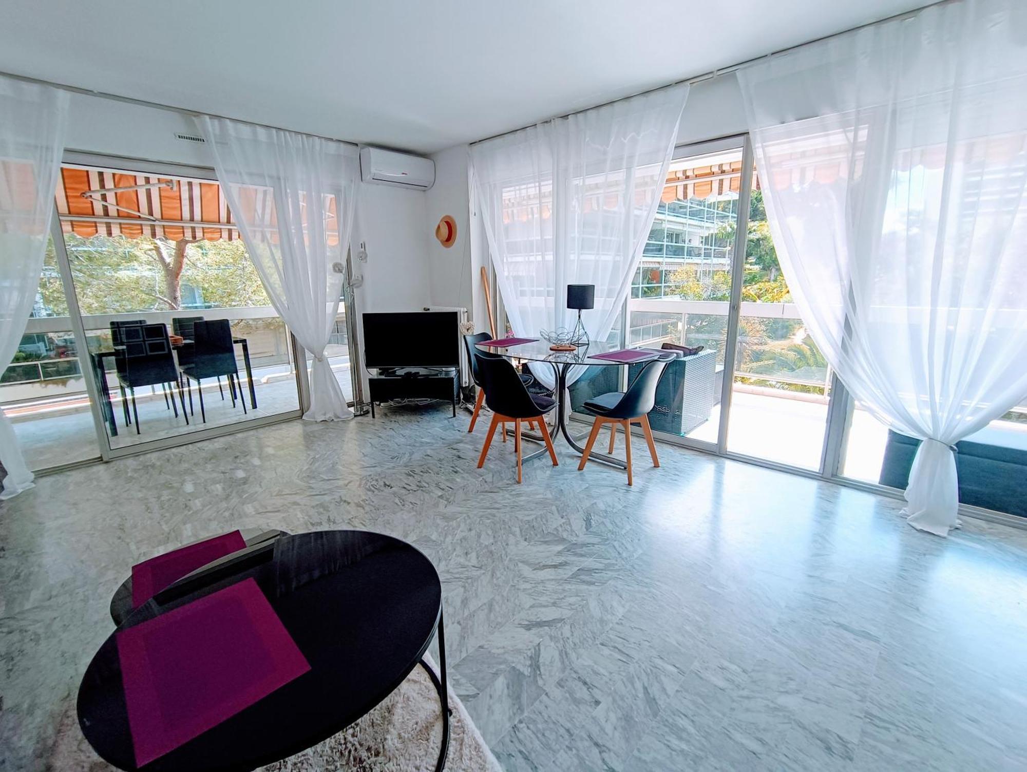 Apartment Ara 40m2 Classe Immense Terrasse 35 M2 Piscine Juan Parking Antibes